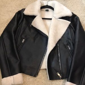 Super cute leather jacket
